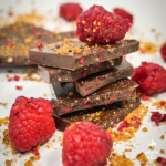 Tablette chocolat noir Framboise et Pralin - BIO - Grain de Sail