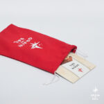 Pochon rouge allongé + tablette