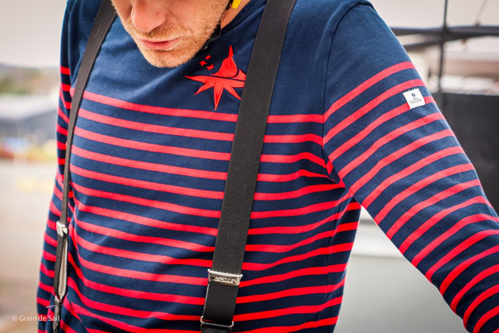 GDS - Mousqueton - Pull rouge et bleu