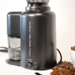 Moulin à café électrique Hario V60 Compact - Ambiance