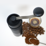 moulin-a-cafe-manuel-hario-mini-black-pro3 Moulin à café manuel Hario Mini Black Pro - Vue du dessus