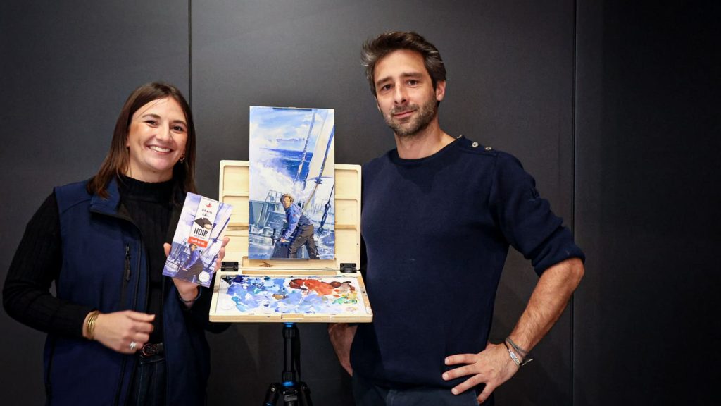 Jonathan Florent et Juliette Guillerm devant l'oeuvre "Lumières froides sur Grain de Sail II"